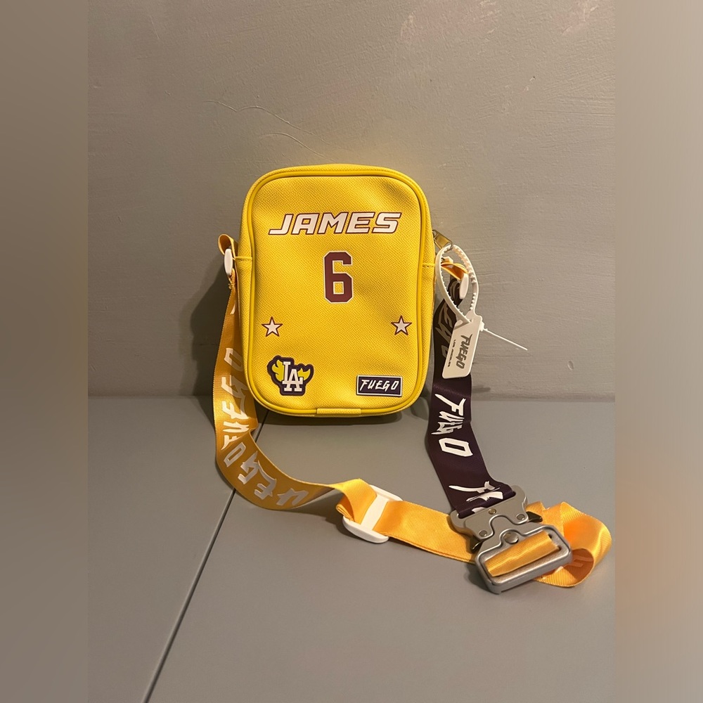 Bags for men’s Lakers NBA Lebron James